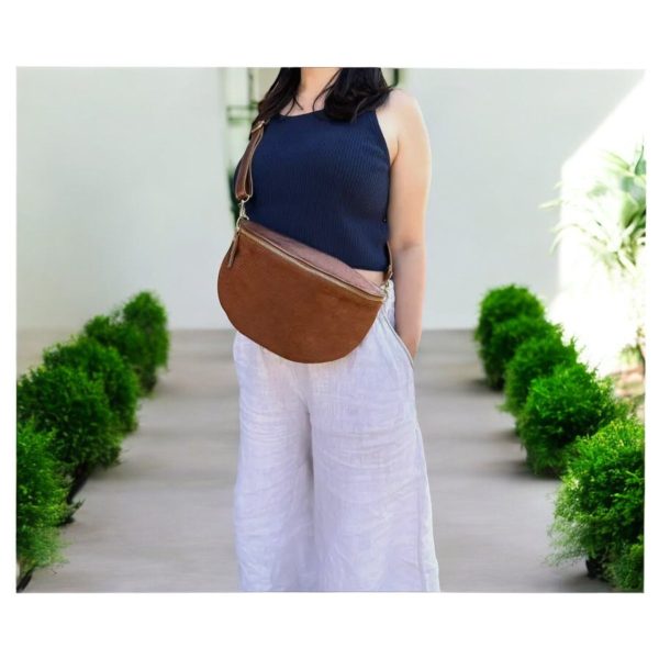 Product Image for  Vera Leather Metallic Sling Bag