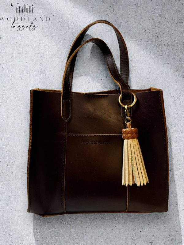 Product Image for  Heriloom Gold Leather Tassel